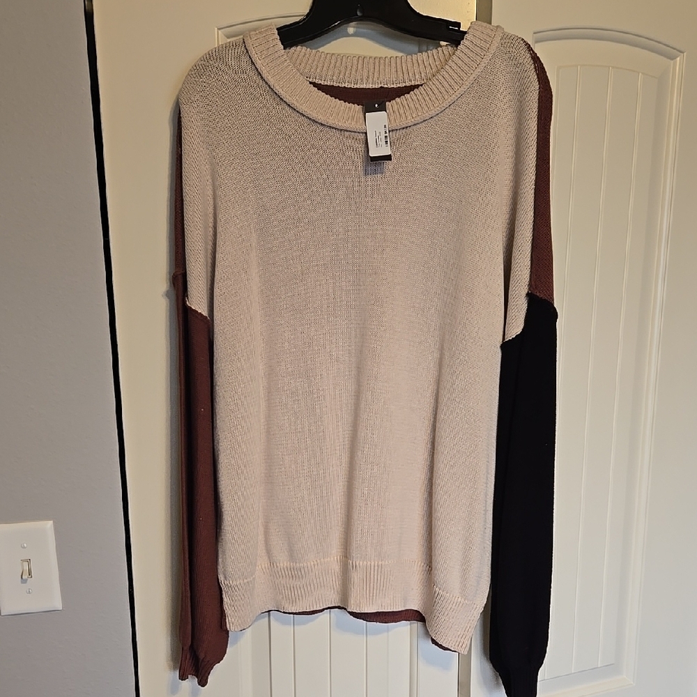 Colorblock Sweater with Cream, Burgandy, and Black Sleeves